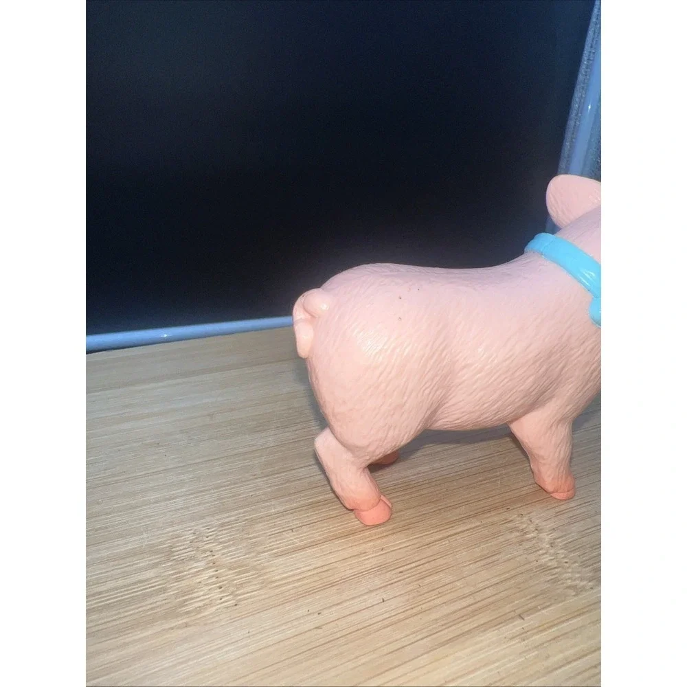 Vtg 1997 Mattel Barbie Magical Pet CHARLOTTE THE PIG Stable Friends of Nibbles